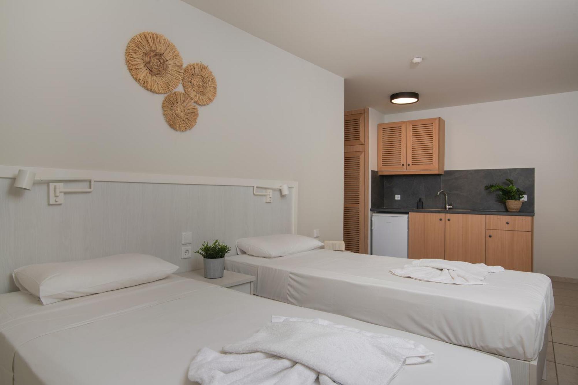 Alykes View Apartments Ngoại thất bức ảnh